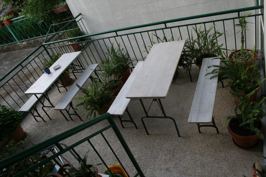 Apartments Mira Макарска Екстериор снимка